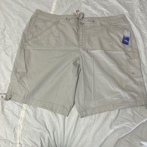 Great Northwest Indigo Women’s Plus Khaki Shorts. Drawstring 20W